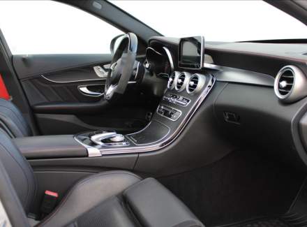 Mercedes-Benz - C-class
