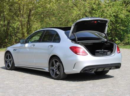 Mercedes-Benz - C-class