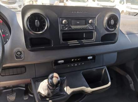 Mercedes-Benz - Sprinter