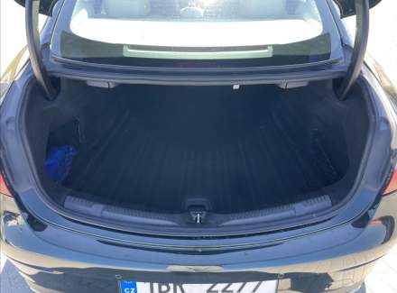 Mercedes-Benz - E-class