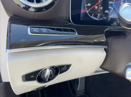 Mercedes-Benz - E-class