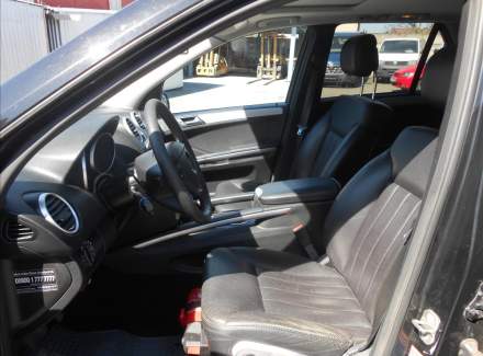 Mercedes-Benz - M-class