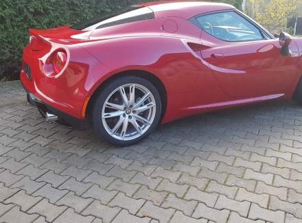 Alfa Romeo - 4C