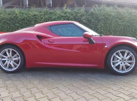 Alfa Romeo - 4C