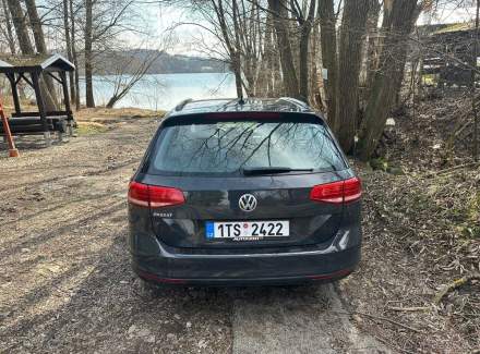 Volkswagen - Passat
