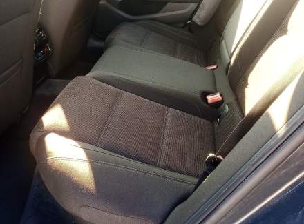 Volkswagen - Passat
