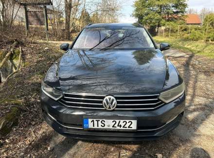 Volkswagen - Passat