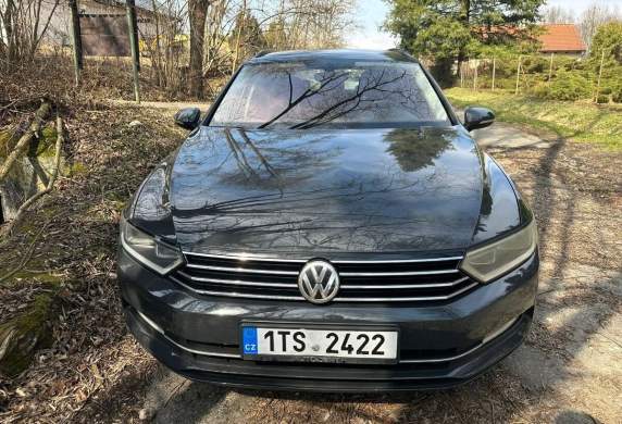 Volkswagen - Passat
