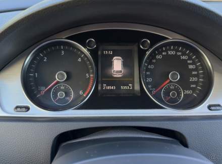 Volkswagen - Passat