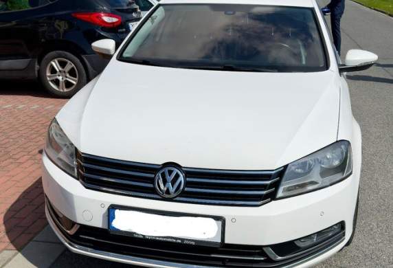 Volkswagen - Passat