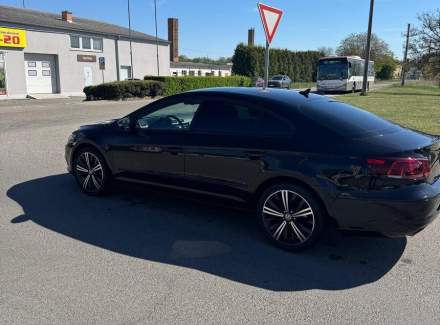 Volkswagen - Passat