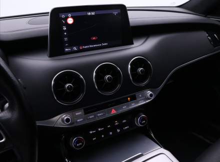 Kia - Stinger