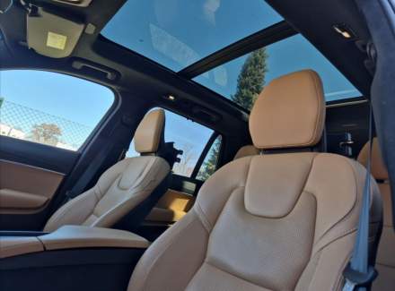 Volvo - XC90