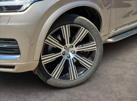 Volvo - XC90