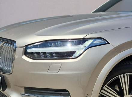 Volvo - XC90