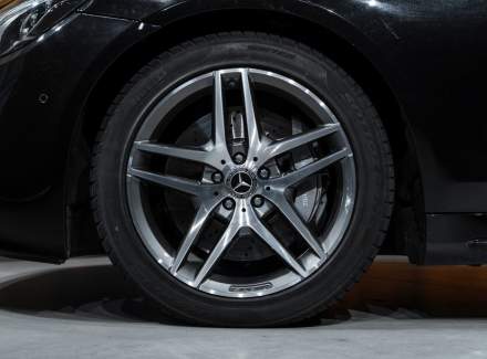 Mercedes-Benz - S-class