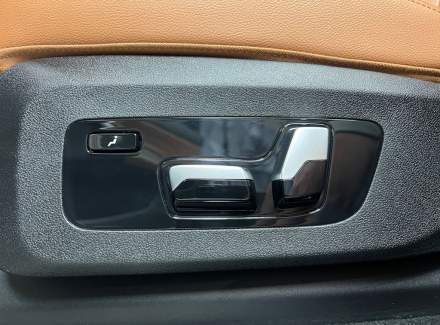 BMW - X7