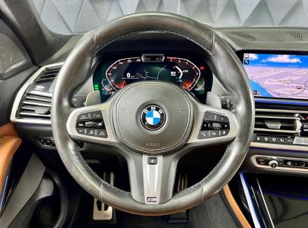BMW - X7