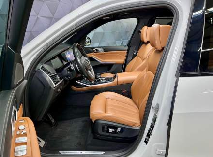 BMW - X7