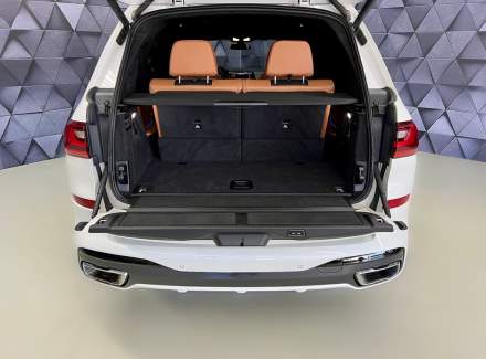 BMW - X7