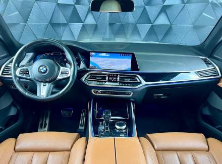 BMW - X7