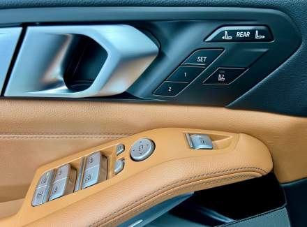 BMW - X7