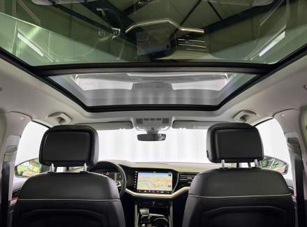 Volkswagen - Touareg