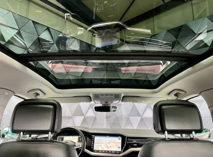 Volkswagen - Touareg