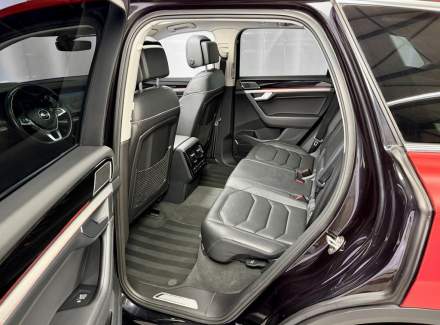 Volkswagen - Touareg