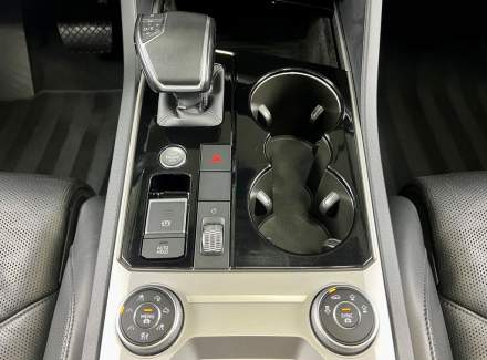 Volkswagen - Touareg