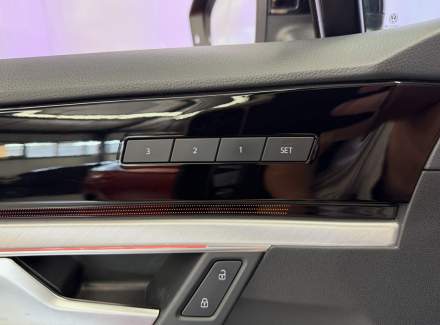 Volkswagen - Touareg