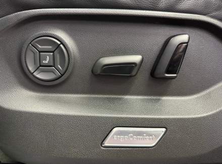 Volkswagen - Touareg