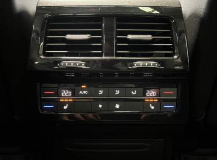 Volkswagen - Touareg