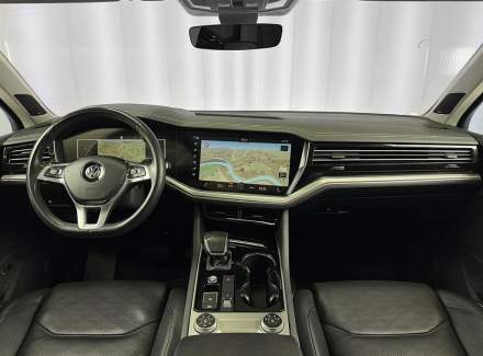 Volkswagen - Touareg