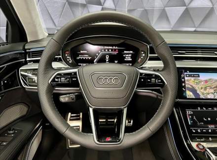 Audi - S8