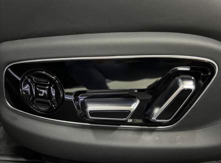 Audi - S8