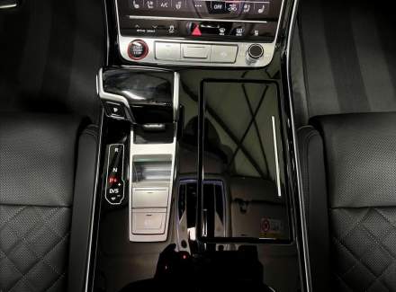 Audi - S8