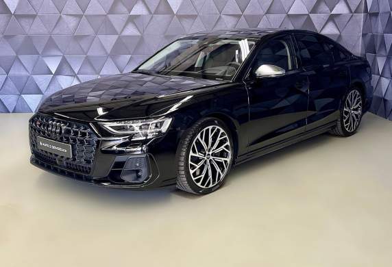 Audi - S8