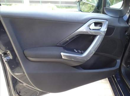 Peugeot - 2008