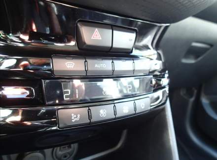 Peugeot - 2008