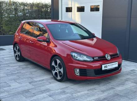 Volkswagen - Golf