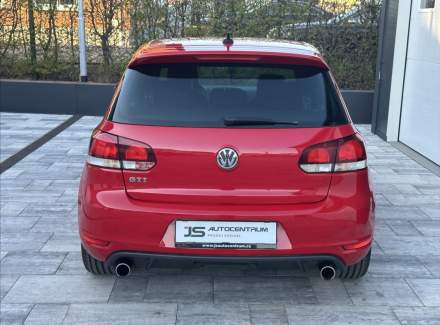 Volkswagen - Golf