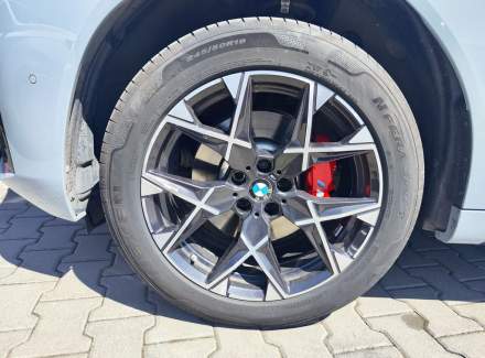 BMW - X3