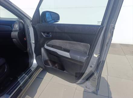 Suzuki - Vitara