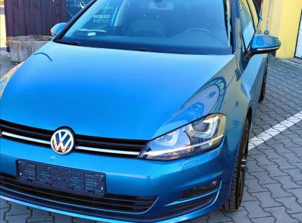 Volkswagen - Golf