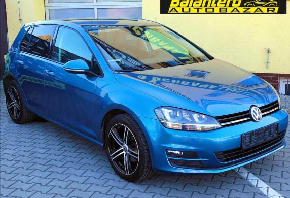 Volkswagen - Golf