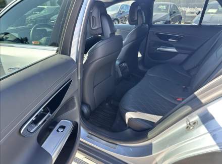 Mercedes-Benz - E-class