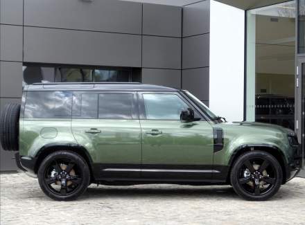 Land Rover - Defender