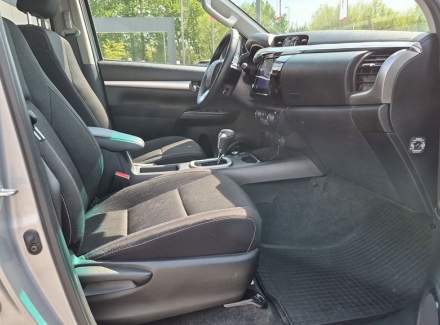 Toyota - Hilux