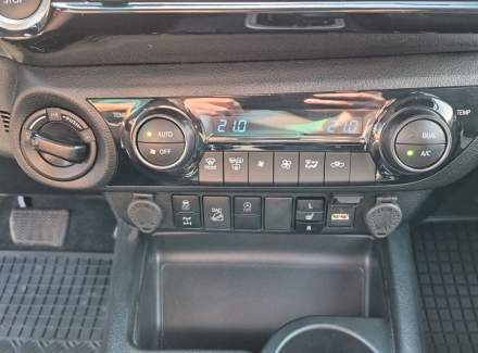 Toyota - Hilux